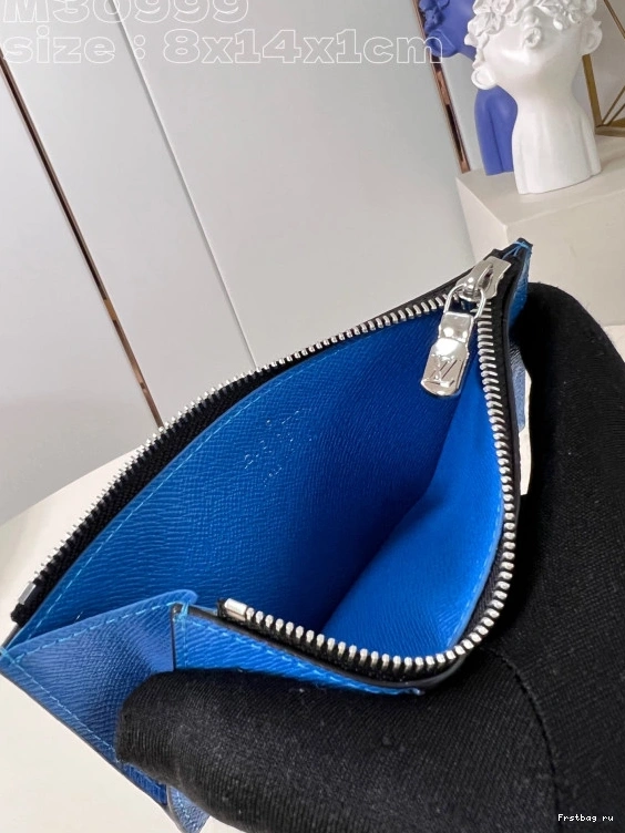 First bag ru COIN HOLDER-8*14.5*1CM LOUIS VUITTON CARD 0801